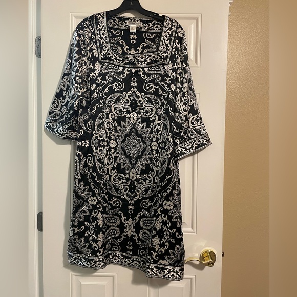 WinterSilks Dresses & Skirts - WinterSilks Black and White Silk Dress